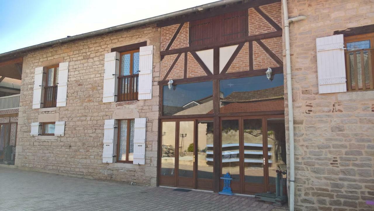 La Ferme Du Grand Faubourg Bed & Breakfast Pont-de-Vaux Luaran gambar